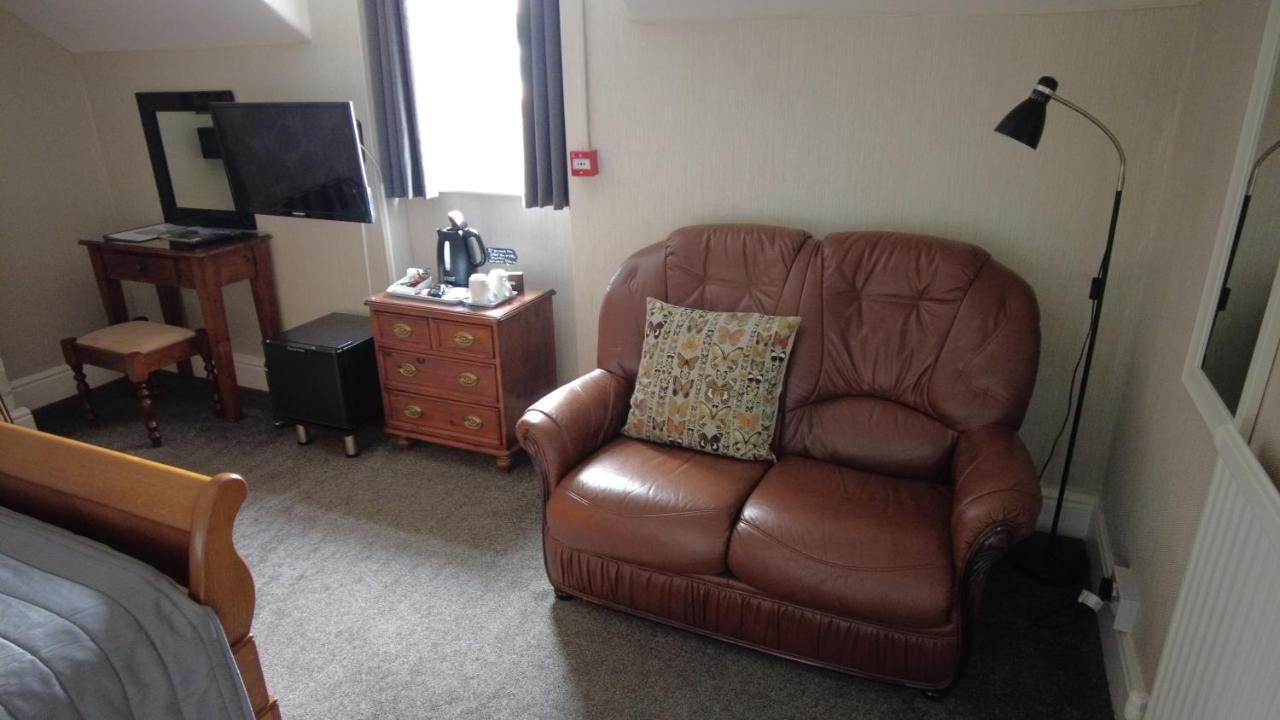 Colbourn Bed And Breakfast Colwyn Bay Extérieur photo