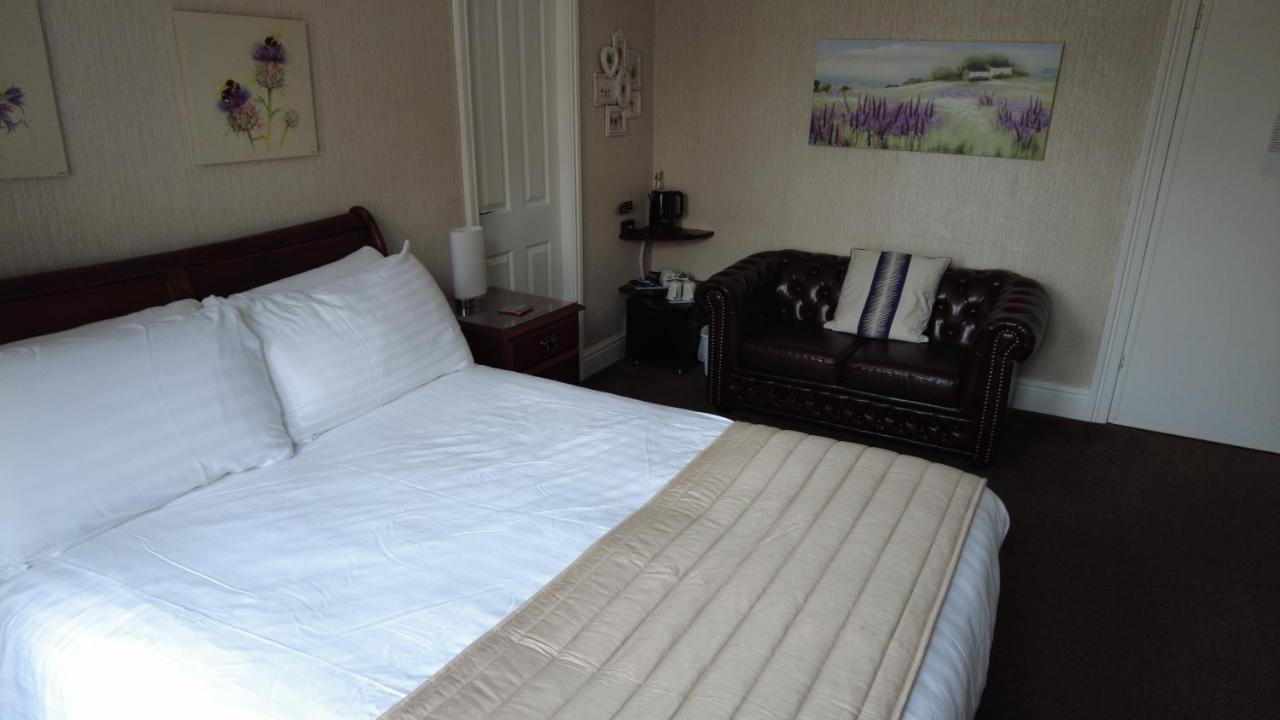 Colbourn Bed And Breakfast Colwyn Bay Extérieur photo