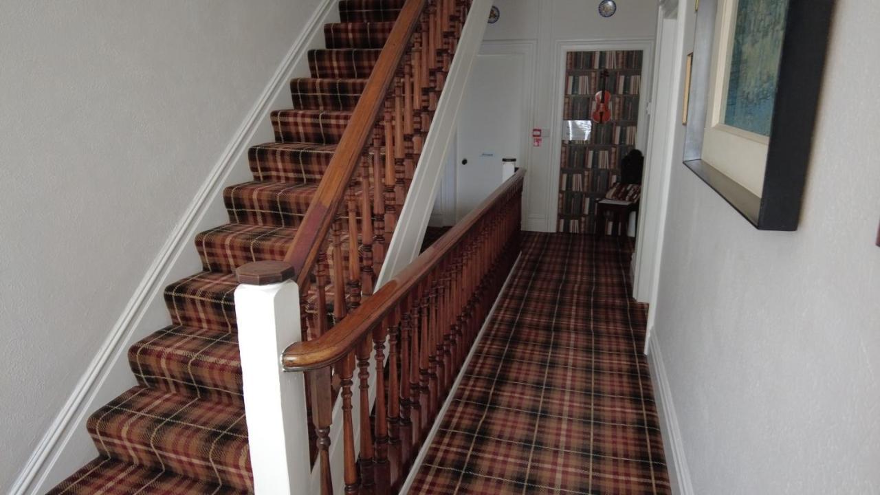 Colbourn Bed And Breakfast Colwyn Bay Extérieur photo
