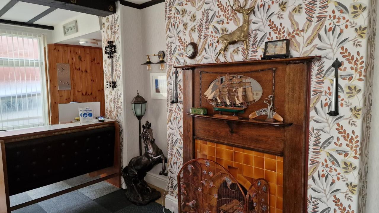 Colbourn Bed And Breakfast Colwyn Bay Extérieur photo