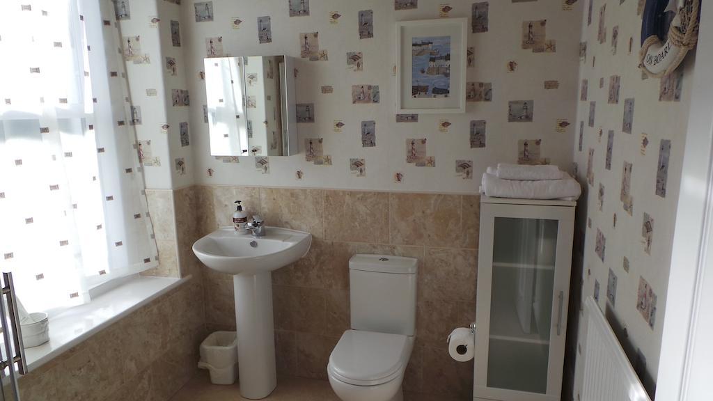 Colbourn Bed And Breakfast Colwyn Bay Extérieur photo